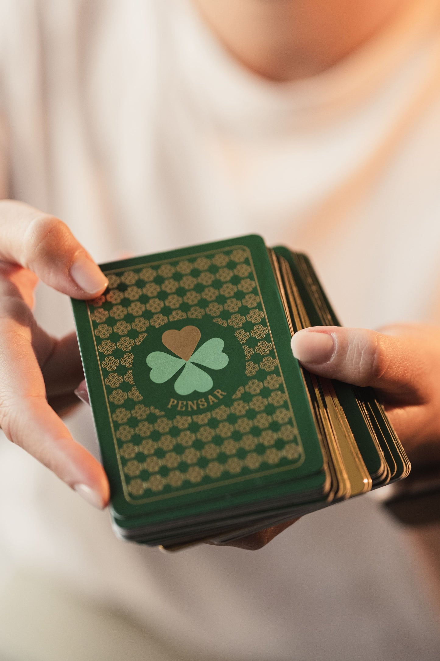 🍀 Oráculo de la Suerte – Activa tu Energía y Atrae lo Mejor